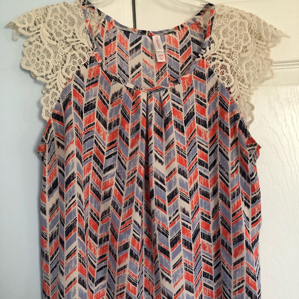 Target Top chevron with crochet sleeves